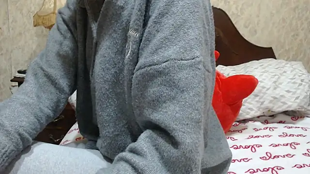 fabiolagg online show from April 22, 7:05 am