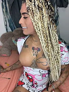 Nella Dolls online show from January 5, 9:40 pm