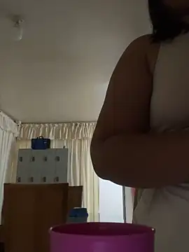 Lia sexx online show from April 8, 7:05 pm