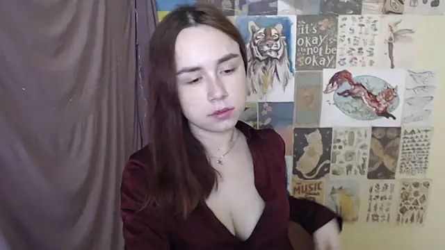 VeryVeryVeryShy  online show from December 4, 7:32 am