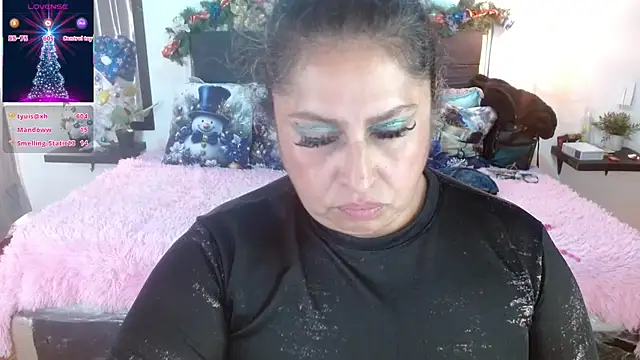 Keyla01  online show from December 20, 9:30 pm