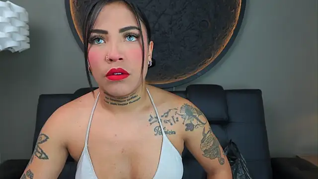 miss vaiolette online show from October 24, 11:06 am