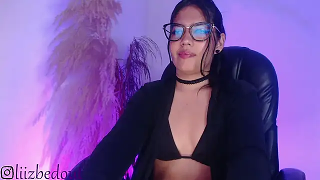 liz bedoutxx online show from November 23, 1:08 am