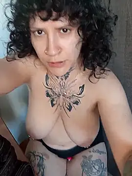 callmelouve online show from March 7, 3:30 pm