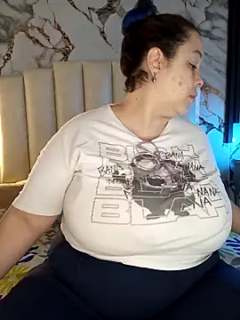 mollieblue69 online show from February 27, 1:11 pm