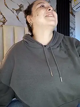 mollieblue69 online show from March 24, 1:05 pm