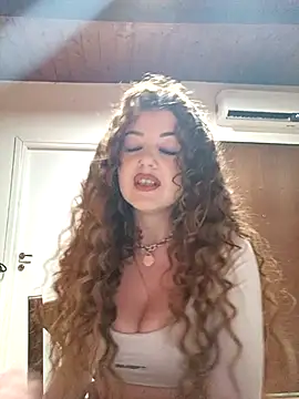 CurlyElisa online show from March 21, 12:15 am