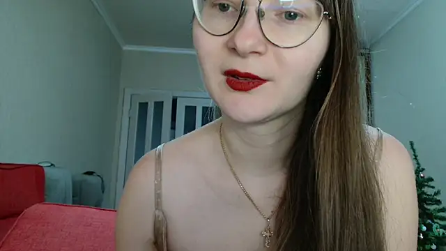 KiraGoldens online show from January 16, 7:26 am