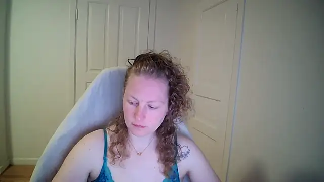 Girlnina-1995 online show from March 23, 8:31 am