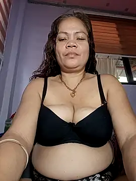 hotbabes163 online show from April 19, 7:30 am