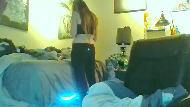 eatmeplease44 online show from November 14, 3:39 am