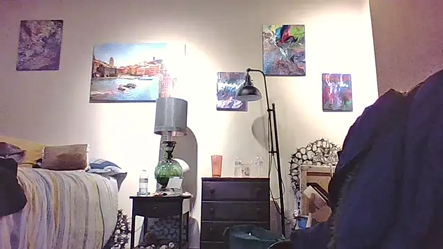 eatmeplease44 online show from February 20, 2:21 am