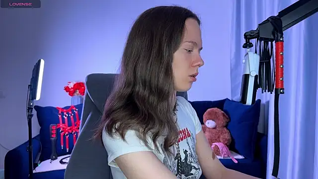 SharkyBaby online show from September 11, 4:18 pm