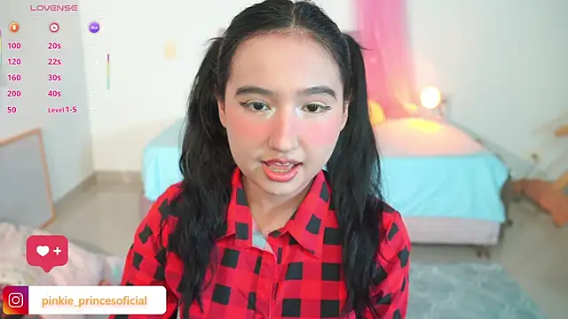 Pinkie Princes online show from April 26, 12:08 am