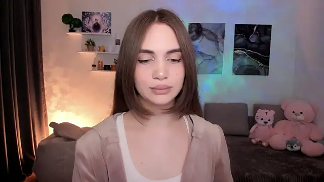 aPieceOfJoy online show from April 15, 9:54 am