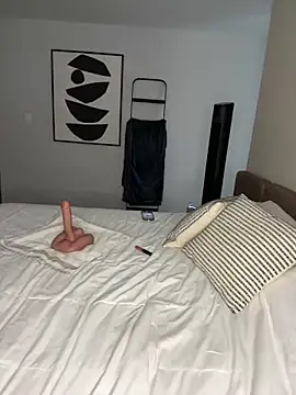 Audreygwennn online show from April 18, 7:58 pm