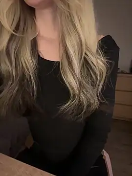 xDinnax online show from April 16, 8:19 pm