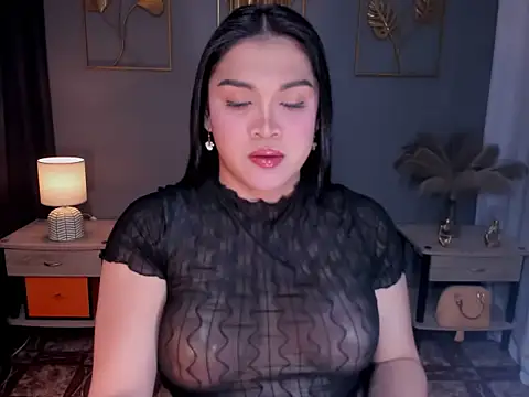 MaxeneCullens online show from October 2, 3:00 am