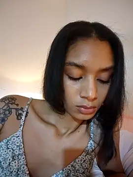 Sarakux online show from November 17, 11:05 pm