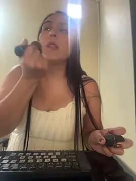 kendall 52 online show from April 24, 3:15 pm