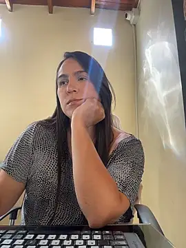 kendall 52 online show from March 25, 2:53 pm