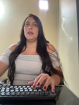 kendall 52 online show from April 22, 2:47 pm