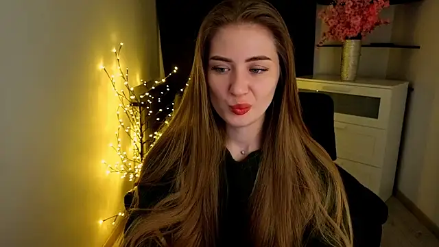 Adelyna Bird online show from March 29, 6:45 am