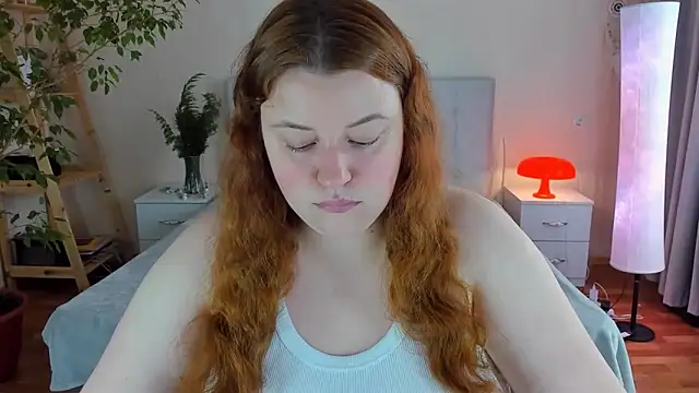 Snapshot of PolinaSalvatore chatting on October 22, 11:37 am PolinaSalvatore online show from October 22, 11:37 am