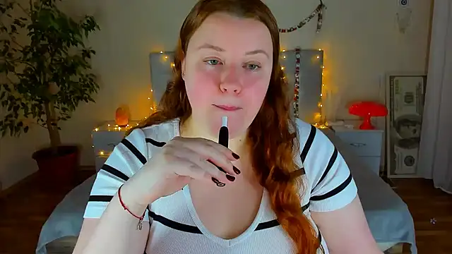 PolinaSalvatore online show from February 2, 7:46 pm