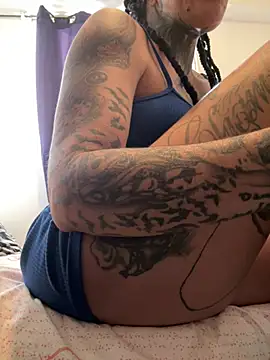 girl tatto13 online show from February 21, 8:31 pm