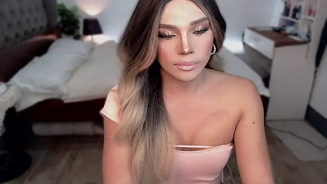 liaa lurrecams online show from November 4, 7:02 am