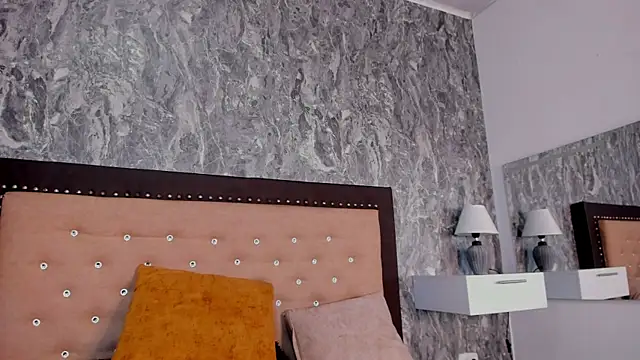 Lia sarahi online show from September 10, 11:32 am