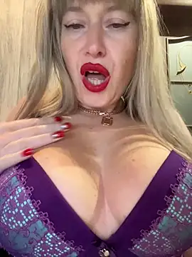 Kittenforyou online show from December 19, 1:36 pm