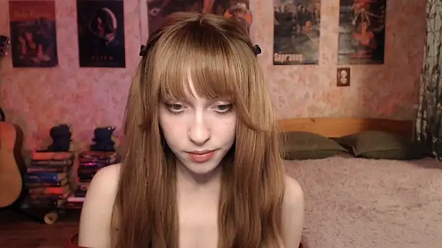 Friendly Ellie online show from March 17, 11:20 pm