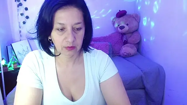 Snapshot of camilalatti chatting on October 5, 12:04 am camilalatti online show from October 5, 12:04 am