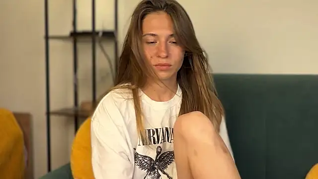 LovelyKatea online show from August 3, 2:23 pm