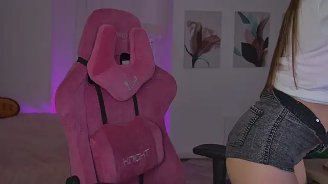 JennyDens online show from June 15, 7:36 pm