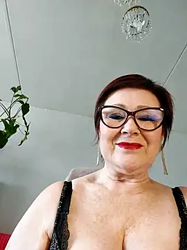 Snapshot of Fire_Night chatting on September 14, 8:45 am Fire Night online show from September 14, 8:45 am