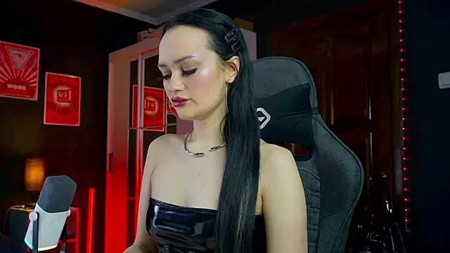 QueenAliss online show from January 16, 6:31 am