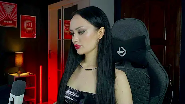 QueenAliss online show from March 18, 5:34 am