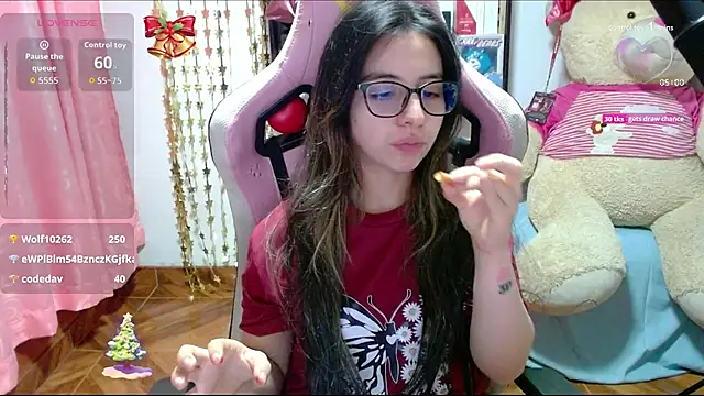 Maggie Fox3 online show from November 18, 3:29 am