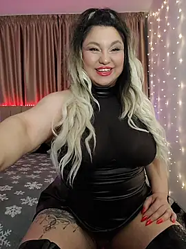 Larissa K online show from December 3, 4:09 pm