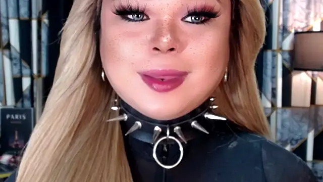 Snapshot of Mistress_DOMnicaaxx chatting on September 26, 12:52 am Mistress DOMnicaaxx online show from September 26, 12:52 am