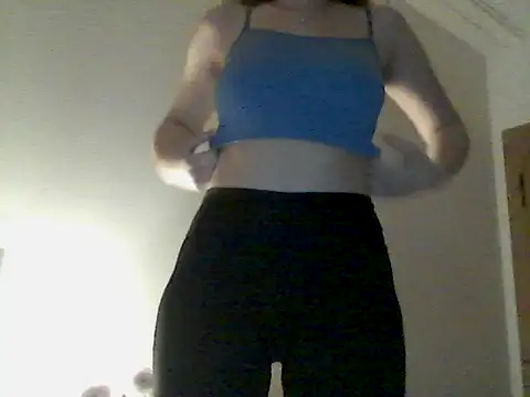 ocean eyess  online show from April 18, 7:58 pm