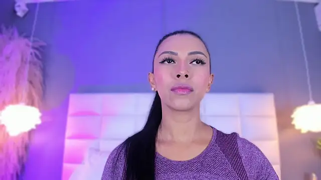  BunnyNaugthy online show from April 18, 10:42 pm