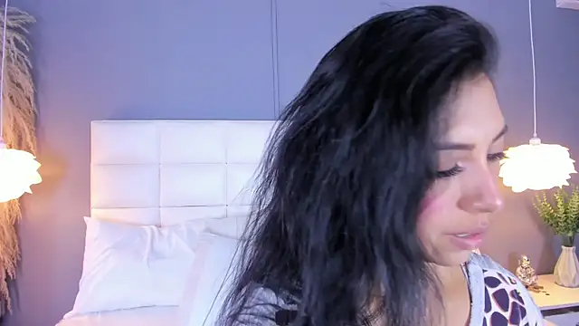  BunnyNaugthy online show from April 4, 5:12 pm