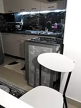 hot-babygirl online show from October 24, 7:54 pm