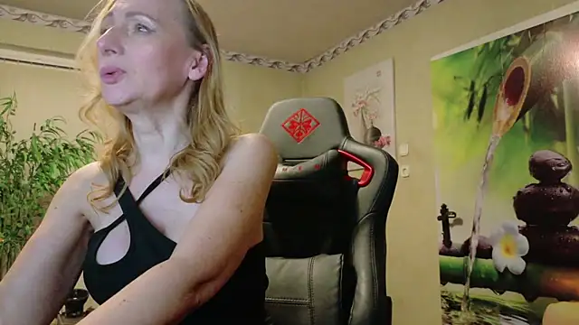 HotLana69 online show from March 31, 5:46 pm