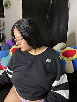 MsConejitaa online show from April 18, 2:52 pm