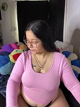 MsConejitaa online show from April 12, 6:11 pm